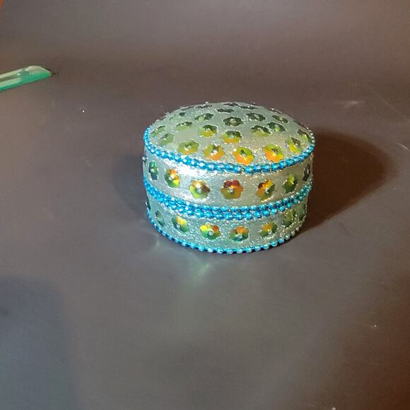 Mini Sequin Trinket Box 1" Silver Blue Small Boho Jewelry Holder - Picture 5 of 12